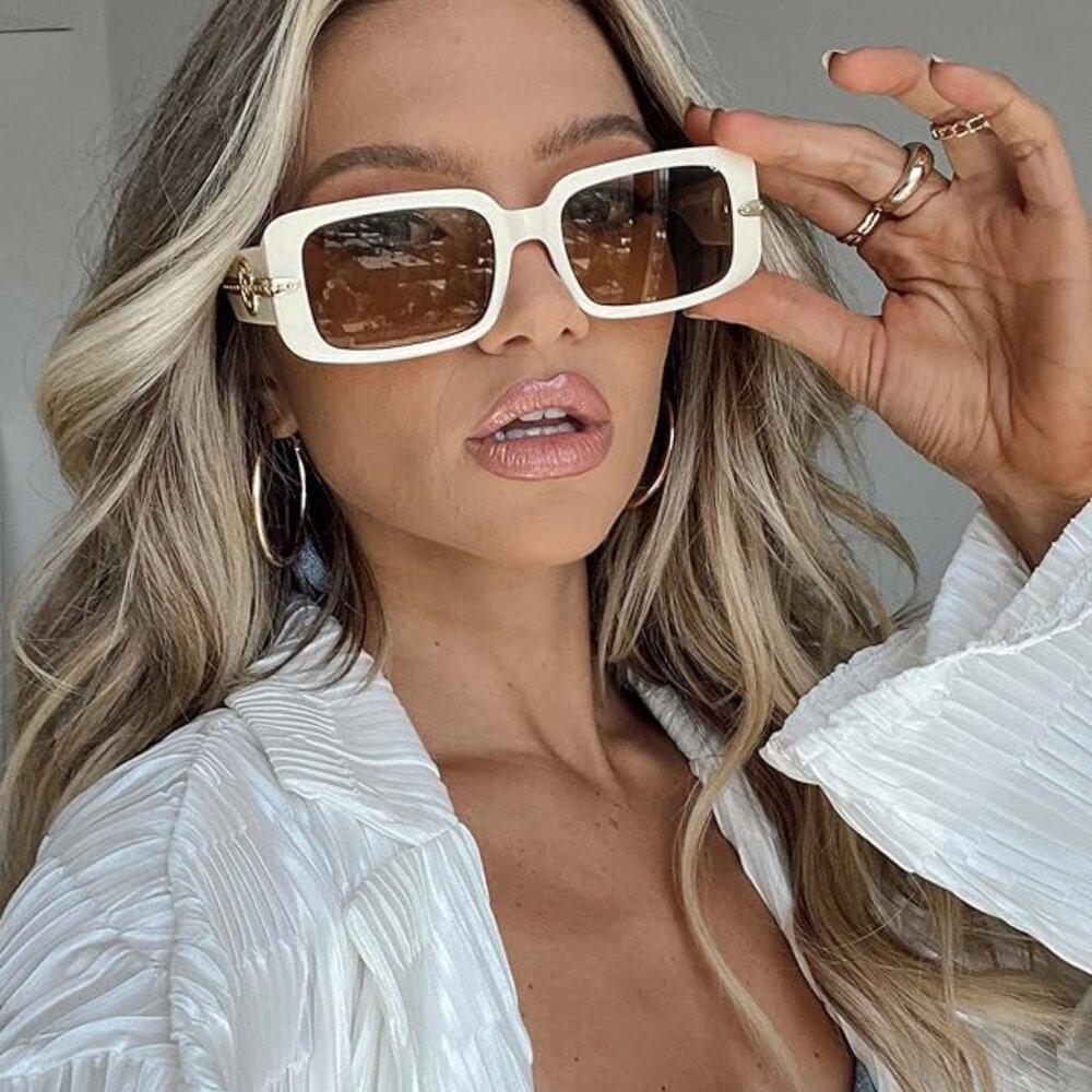 Women's trendy sunglasses